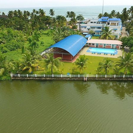 Blue Waters Cherai Черай-Бич Экстерьер фото